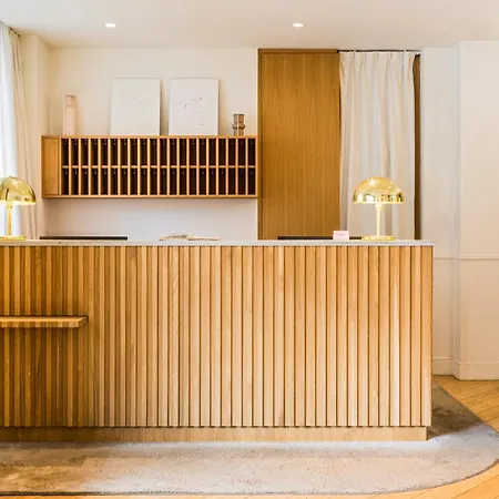 Oratio 3* Paris